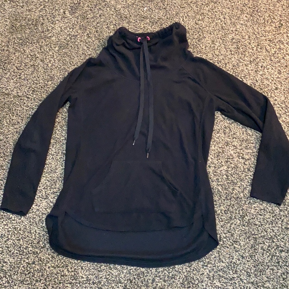 Black pullover fleece